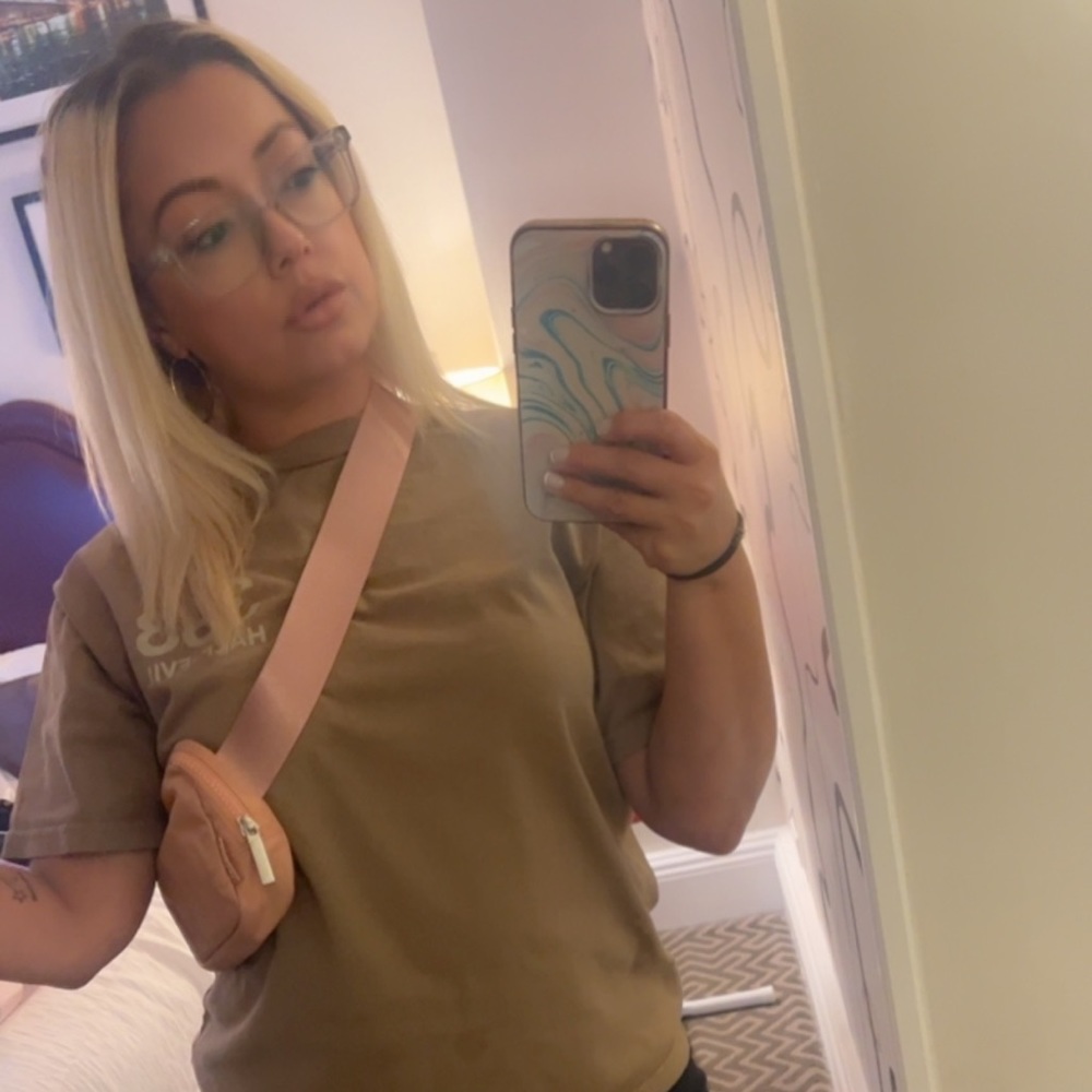 Meet your Posher, Kay